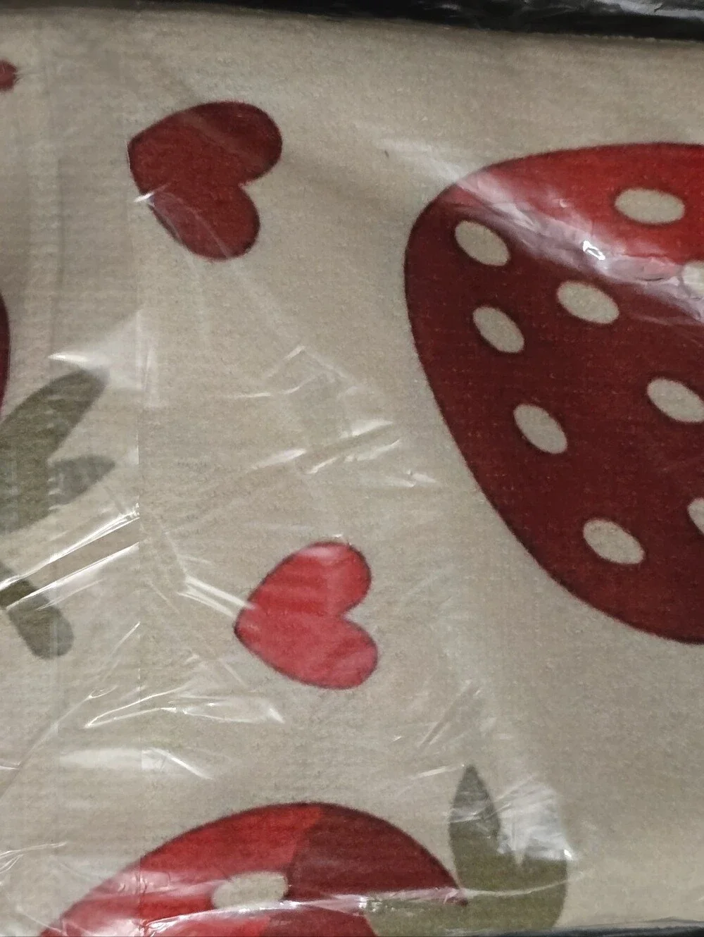 Strawberry 🍓 Decor 2pk Kitchen/ Bathroom Hand Towels NEW